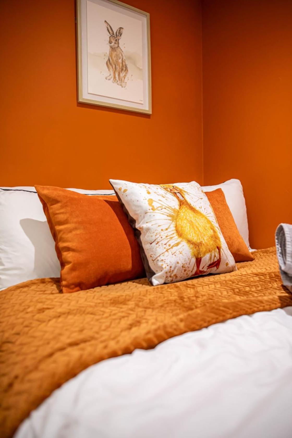 Corner Studio Apartment In Шефилд Экстерьер фото